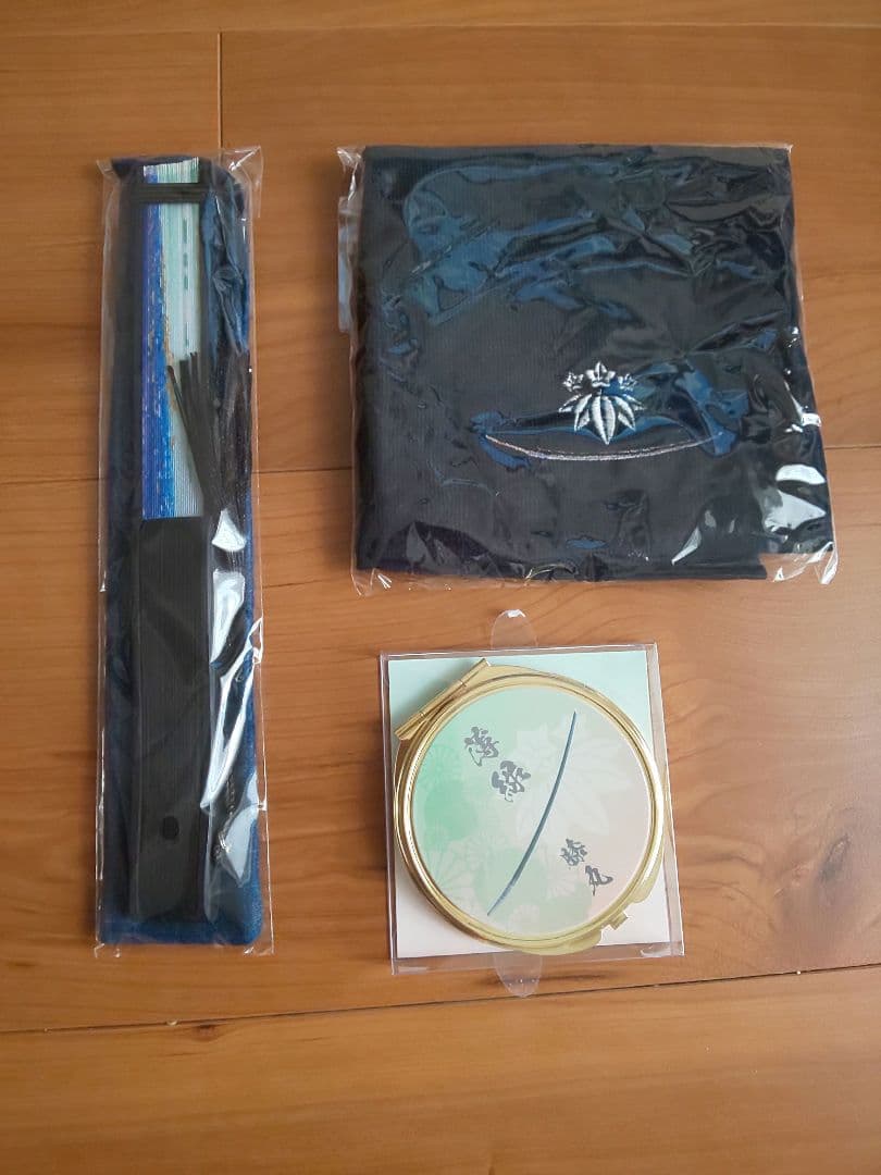 大覚寺展 薄緑 膝丸 刺繍ミニタオル 扇子 コンパクトミラー