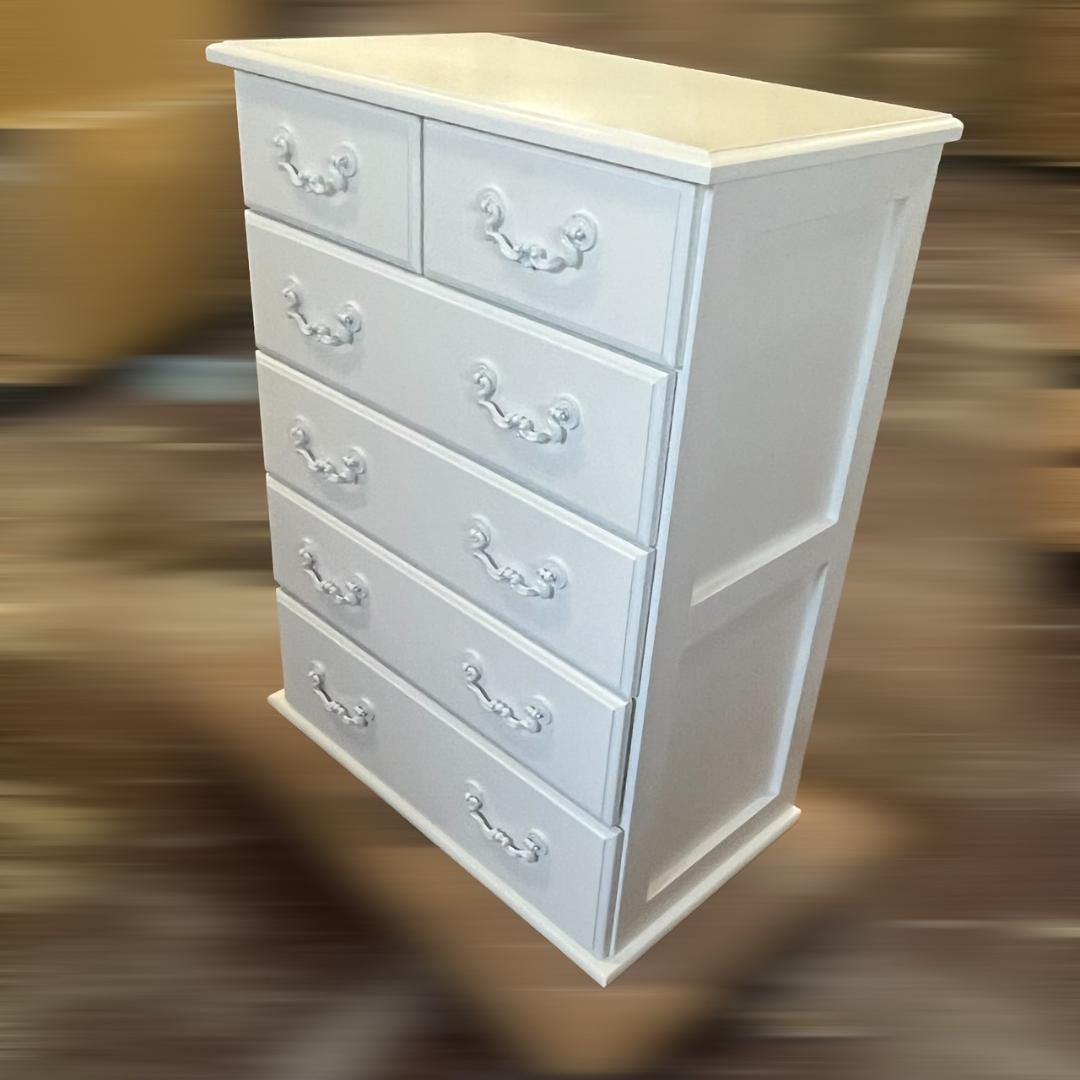 【新品・未使用】　　　チェスト　ヨーロピアン調　 幅60ｃｍ