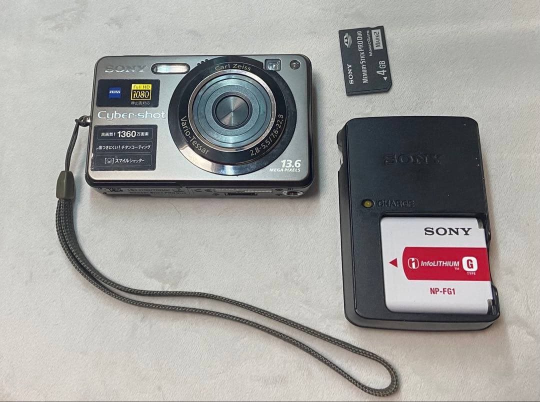 デジタルカメラ SONY Cyber-shot DSC-W300