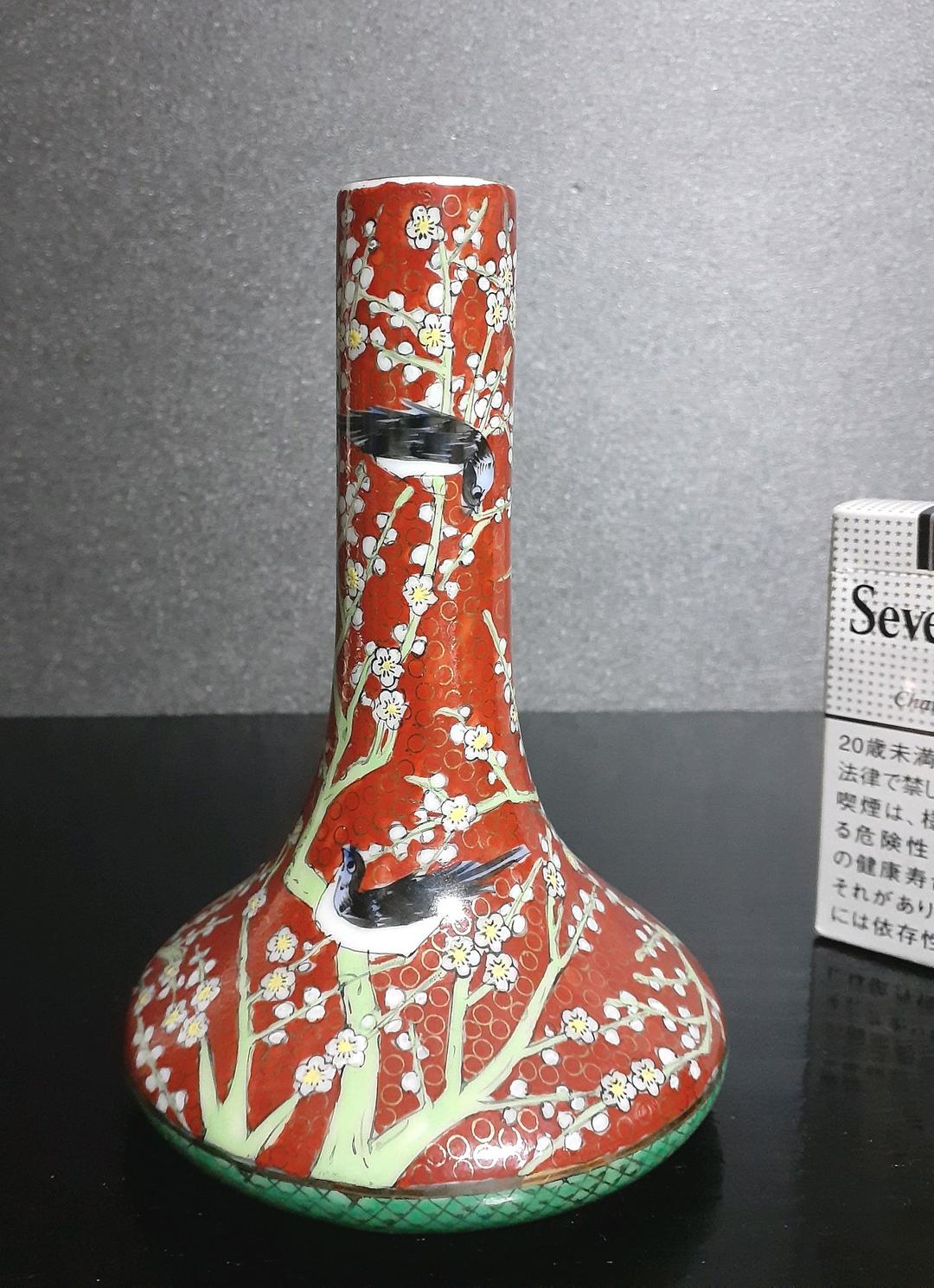 中国アンティーク　廣彩社製　ハンドペイント　金彩　色絵　花鳥図　花瓶