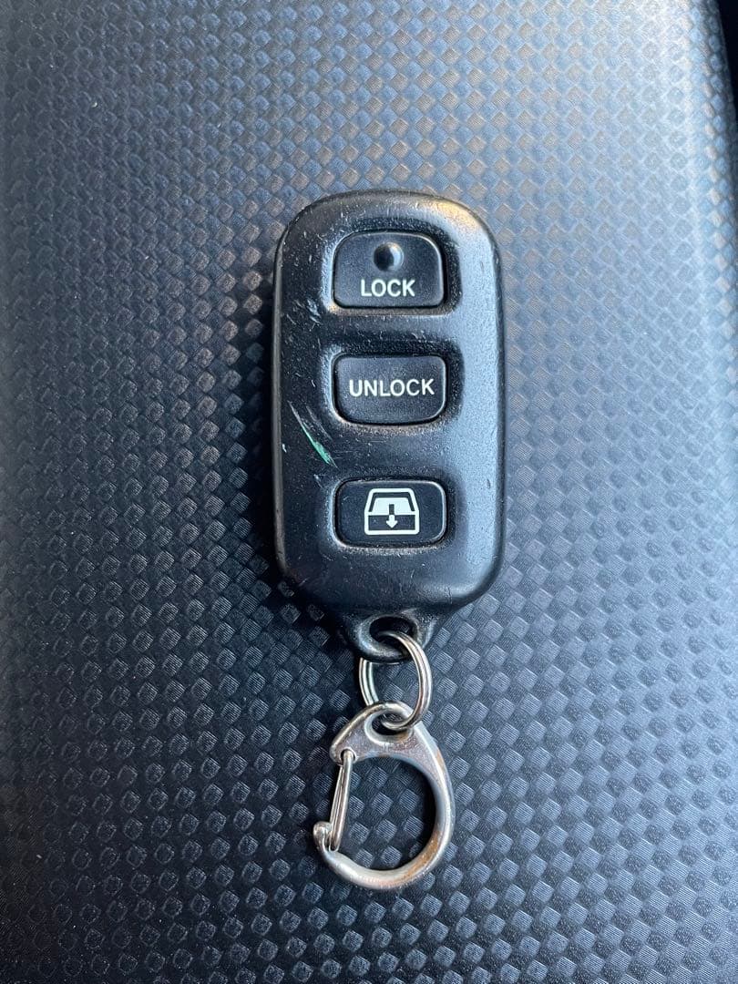 185ハイラックスサーフ キーレス