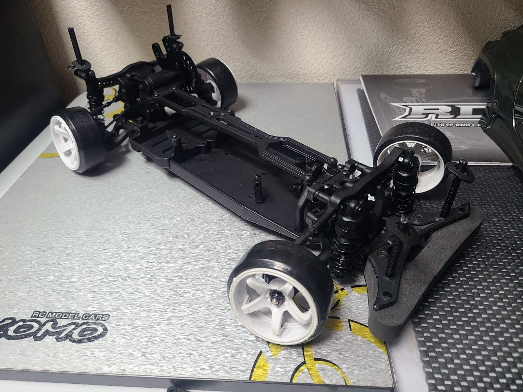 ヨコモ　RD2.0　ラジコン　シャーシ　ドリフト　　ボディ　YOKOMO