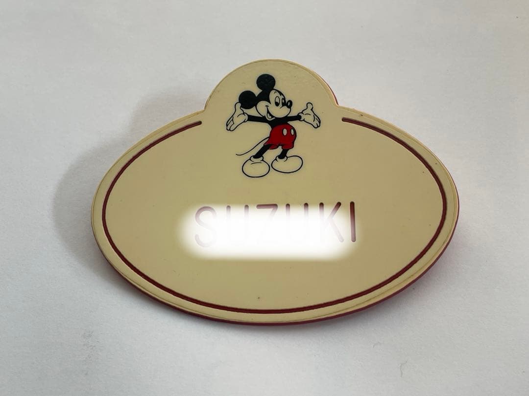 ディズニーリゾート　昔のキャストネームタグ
