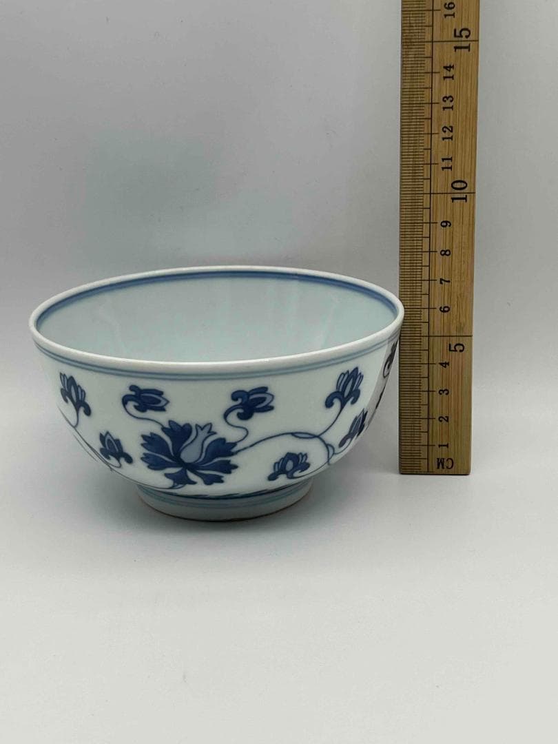 清康熙時代 【大清康熙年製】在銘 染付 青花纏枝花卉文碗　梔子花 (E-53)