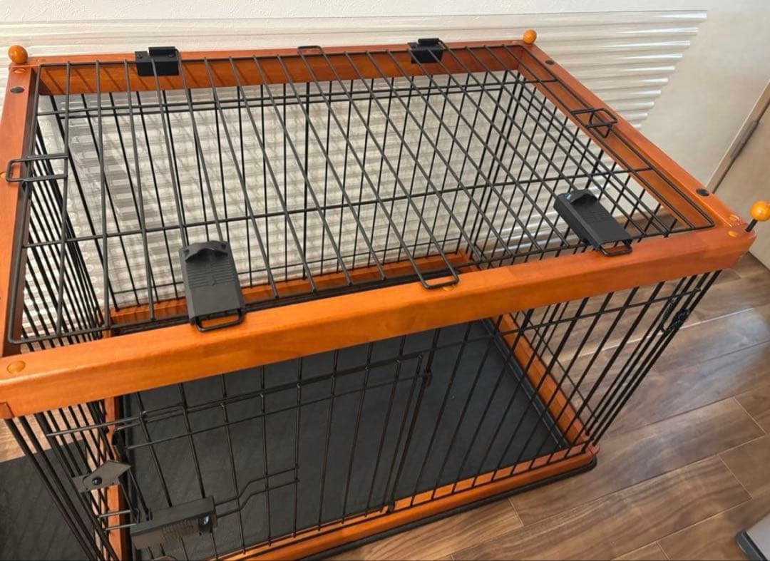 犬用ケージ 金属と木製フレーム　ほぼ未使用　小型犬　屋根付き