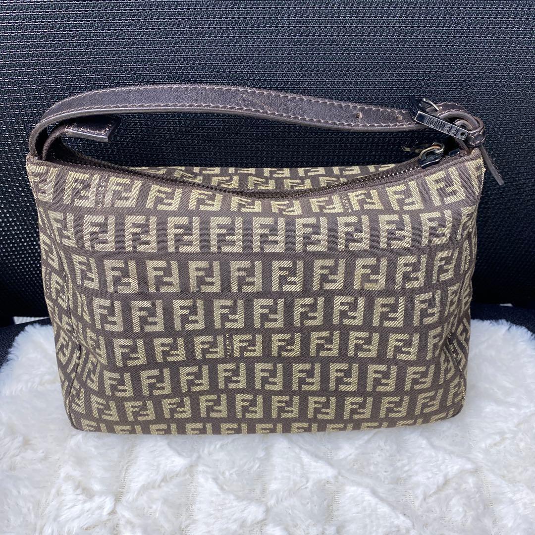 FENDI FFロゴ ハンドバッグ ブラウン