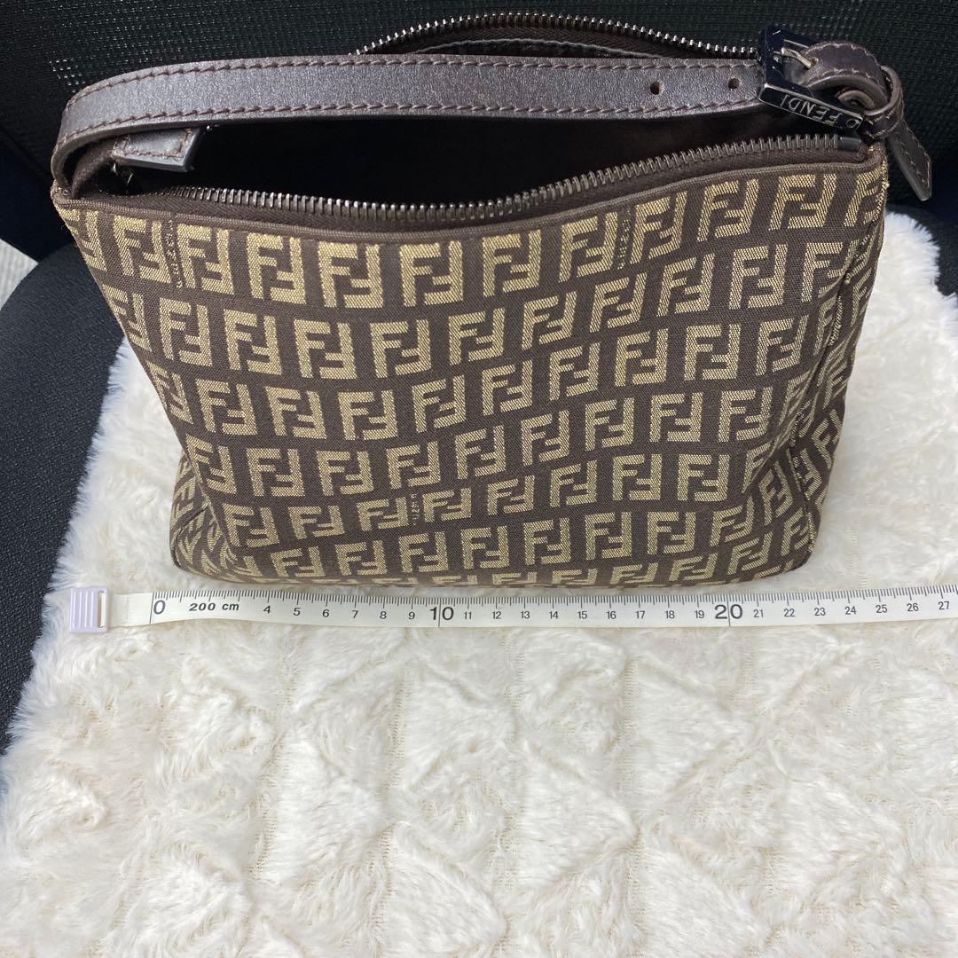FENDI FFロゴ ハンドバッグ ブラウン
