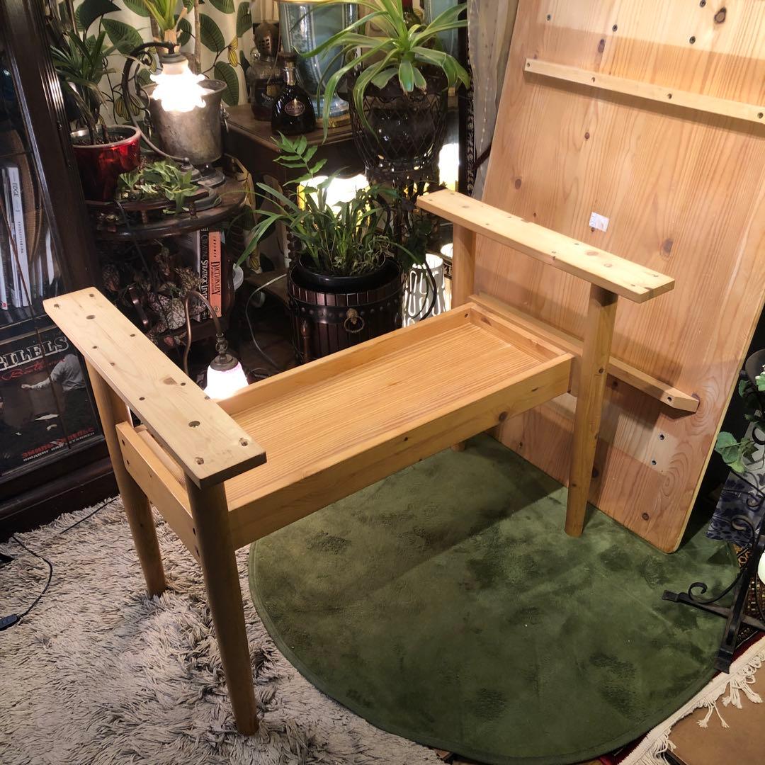 オイルフィニッシュ　リビングでもダイニングでも使えるテーブル