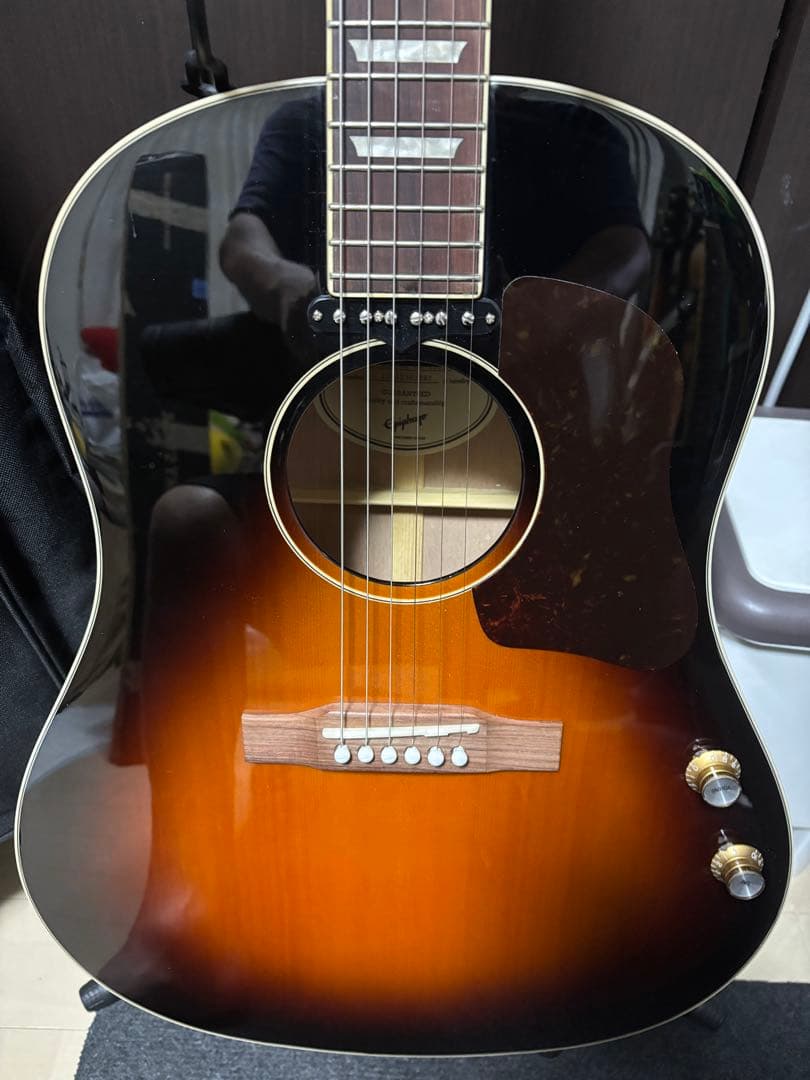 ギター Epiphone EJ-160E