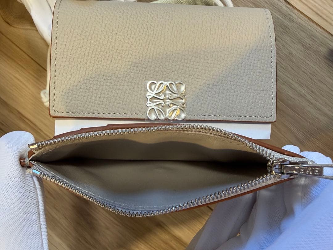 【新品・未使用】LOEWE ロエベ 三つ折り財布