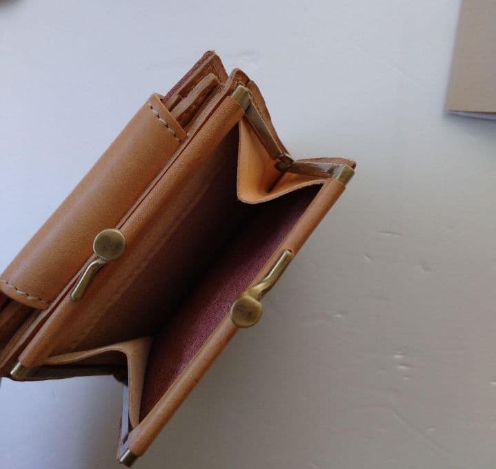 12/21まで最終値下♪　新品　未使用　IL BISONTE 二つ折り財布