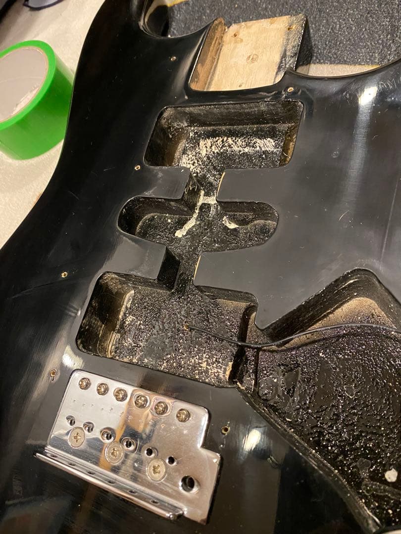 虎目ネック‼︎改造多数ストラトキャスター