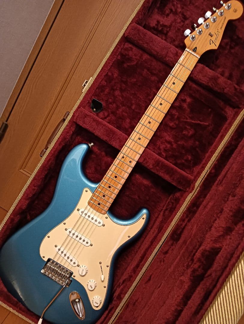 Fender　Mexico　Standard　Stratocaster新品購入
