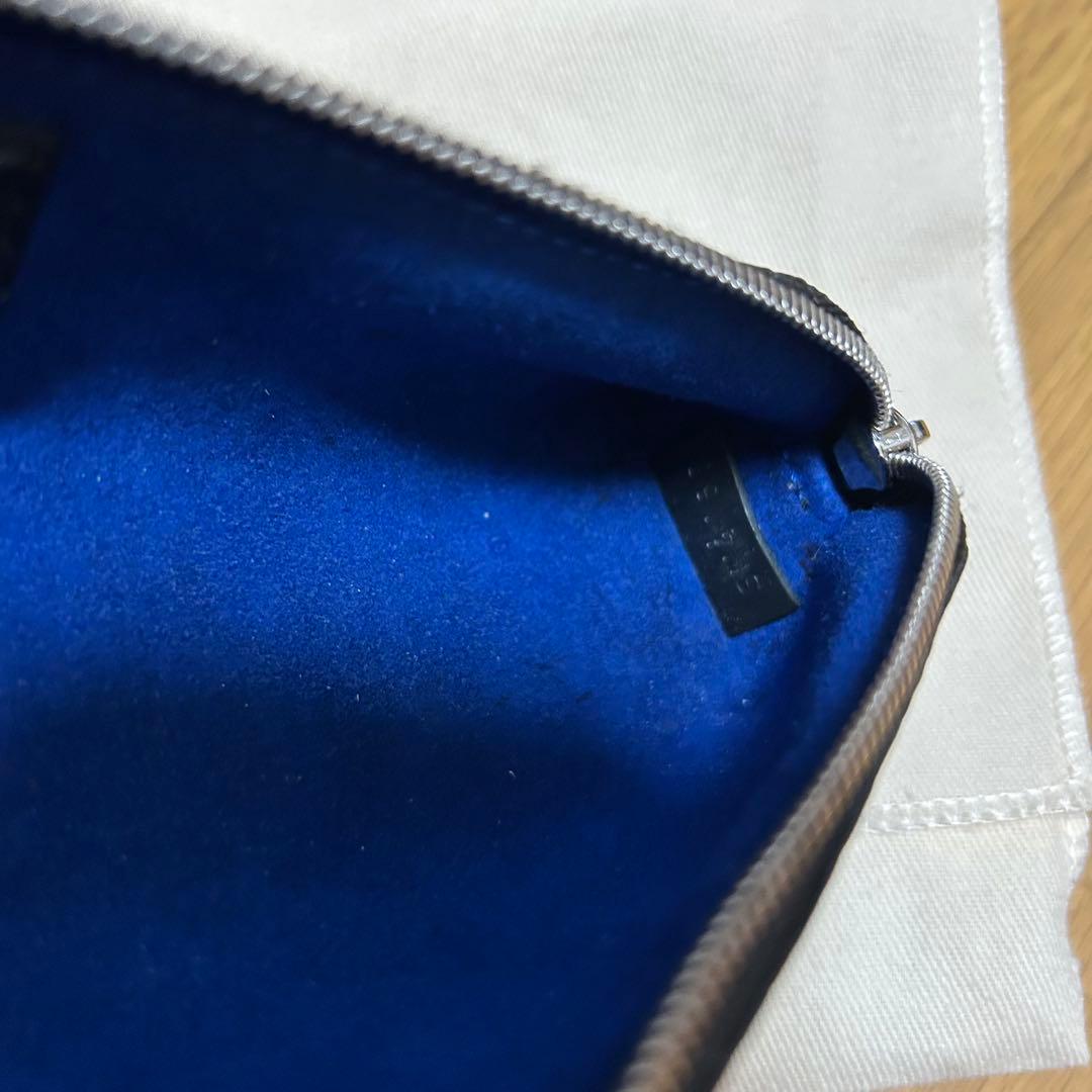 Louis Vuitton トゥルースエリザベット グラフィット ペンケース