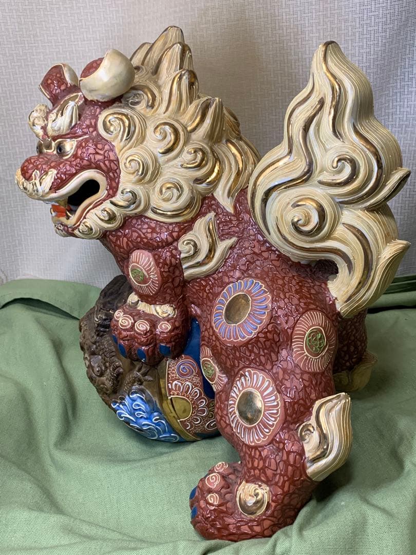 置き物　玉乗り獅子　九谷焼　縁起物 インテリア　置物