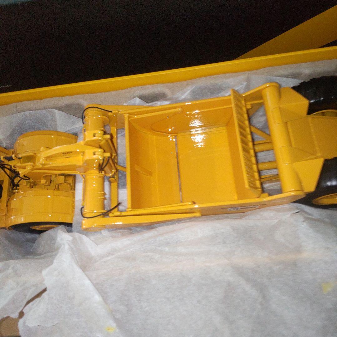 キャタピラー建機　CAT 660 SCRAPER 1/48
