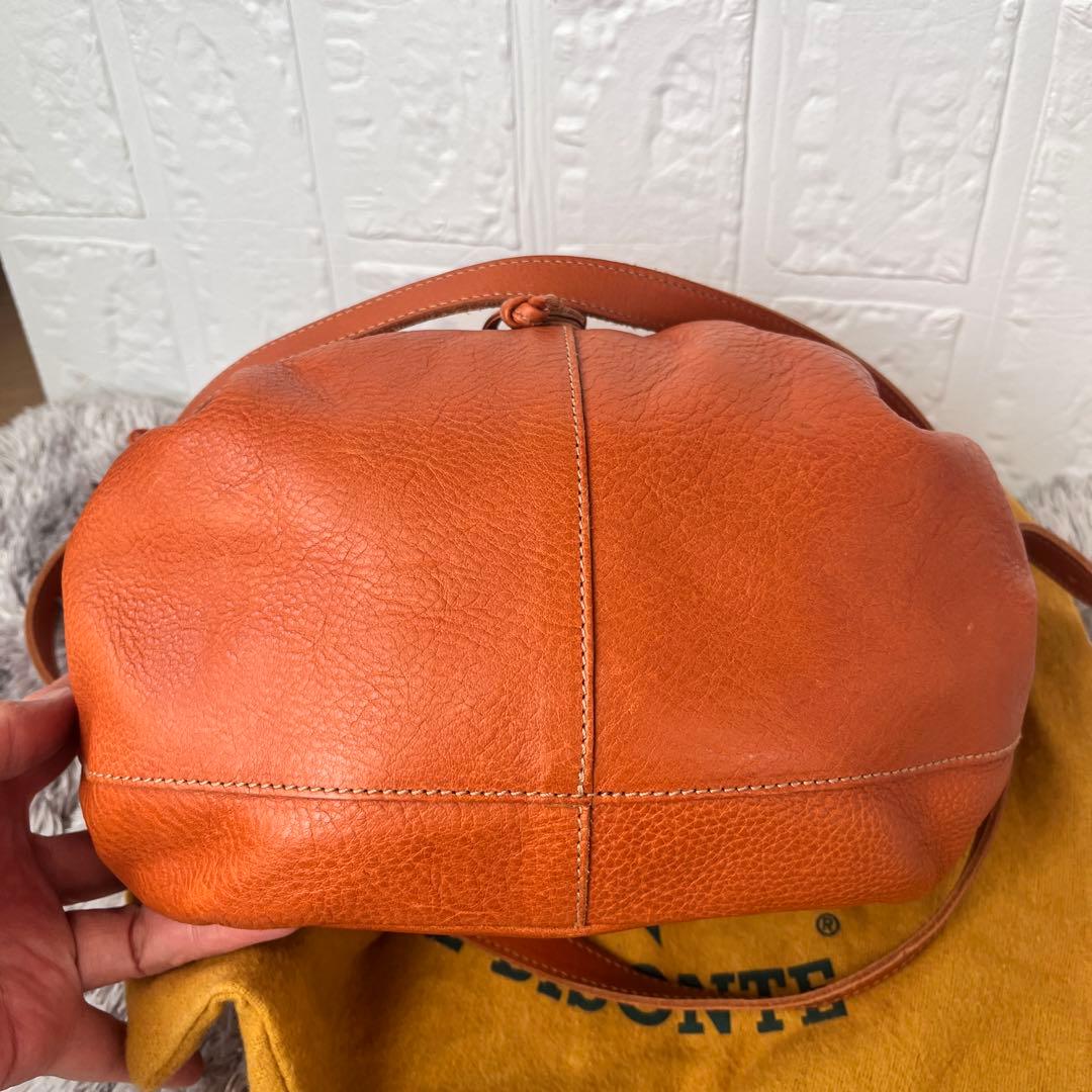 美品✨イルビゾンテ　巾着ショルダーバッグ　ブラウン　本革　レディース