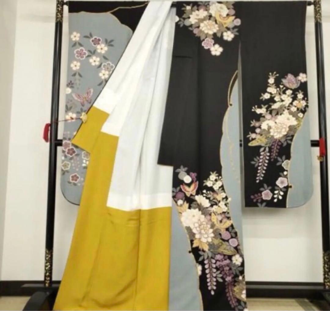 振袖フルセット　花蝶文　成人式　振袖　ゴールド　黒　正絹　振袖6点セット 豪華