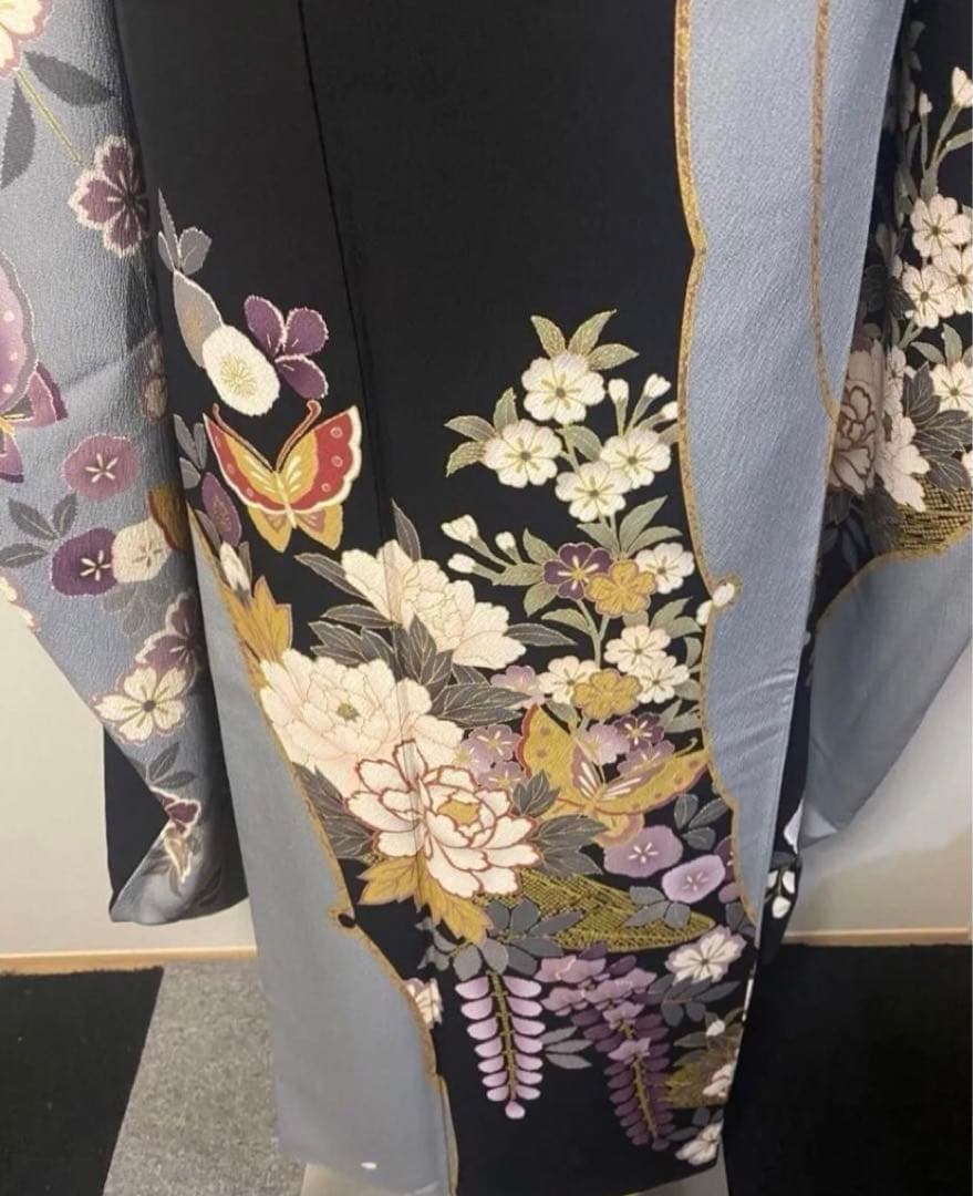 振袖フルセット　花蝶文　成人式　振袖　ゴールド　黒　正絹　振袖6点セット 豪華