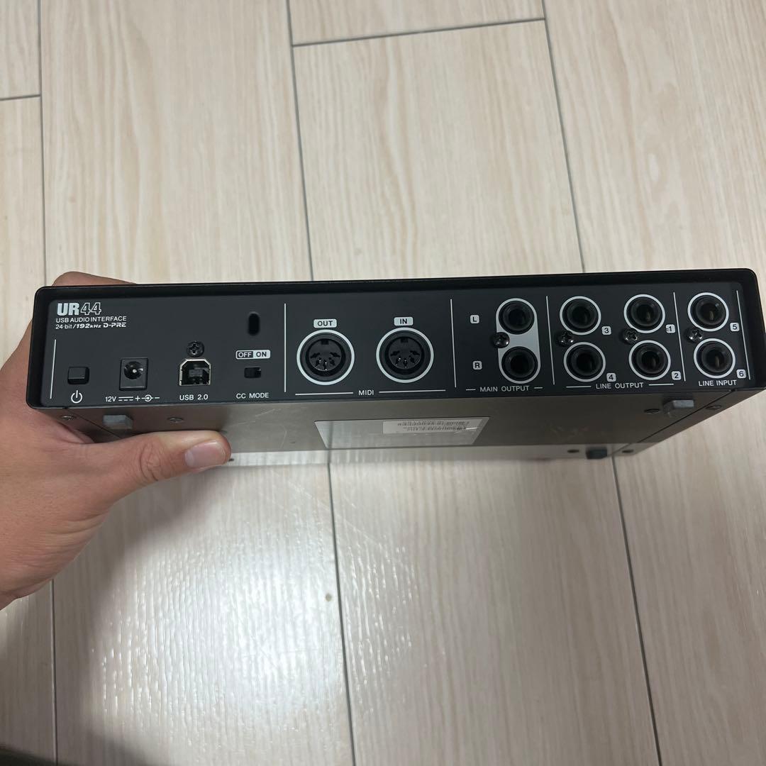 steinberg UR44 オーディオインターフェイス本体のみ
