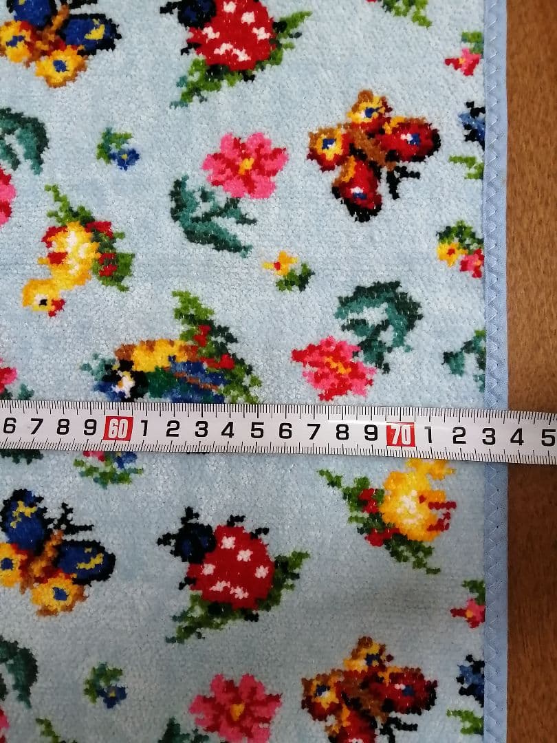 FELTER 花と昆虫デザイン　ハイジ大判バスタオル