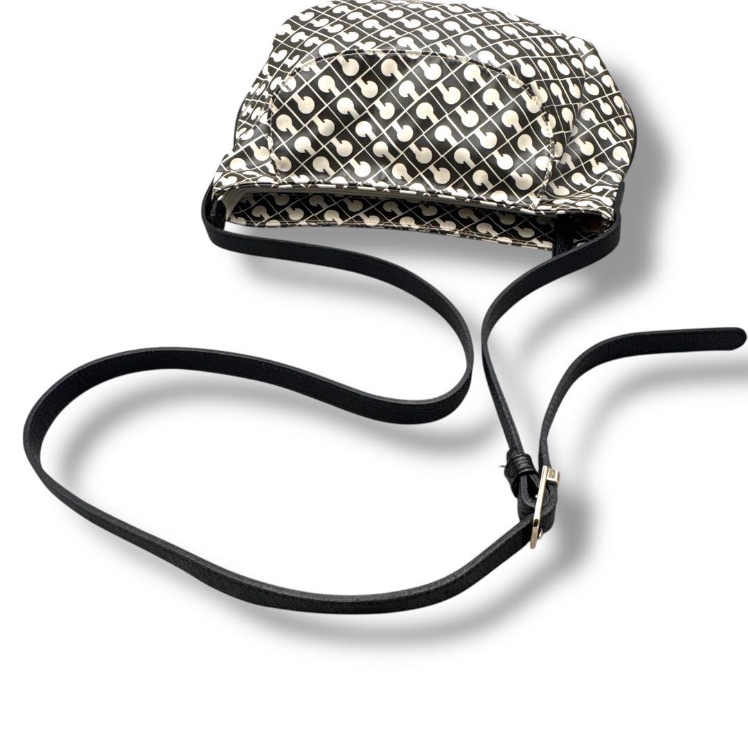 現行品　極美品　ソフティ ゲラルディーニ ロゴ　クロスショルダーバッグ