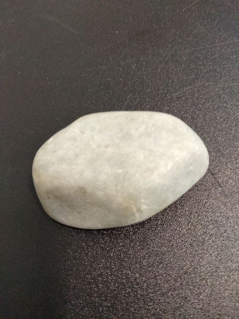 国石翡翠　85g ヒスイ　ひすい　新潟県 糸魚川市姫川翡翠　原石　翡翠