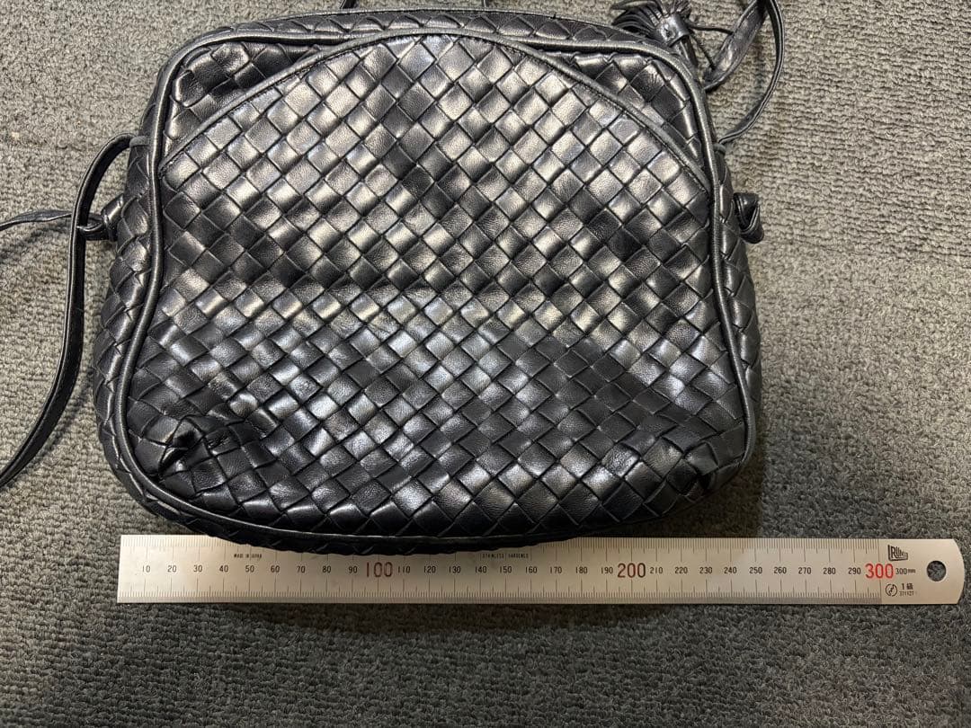 ボッテガヴェネタ イントレチャート　ショルダーバッグ