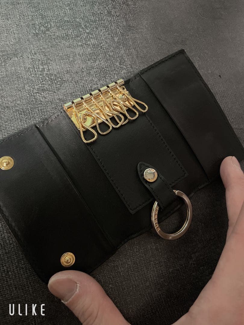 バーバリー　ブラック　キーケース　5連　リング付き　メンズレディBURBERRY