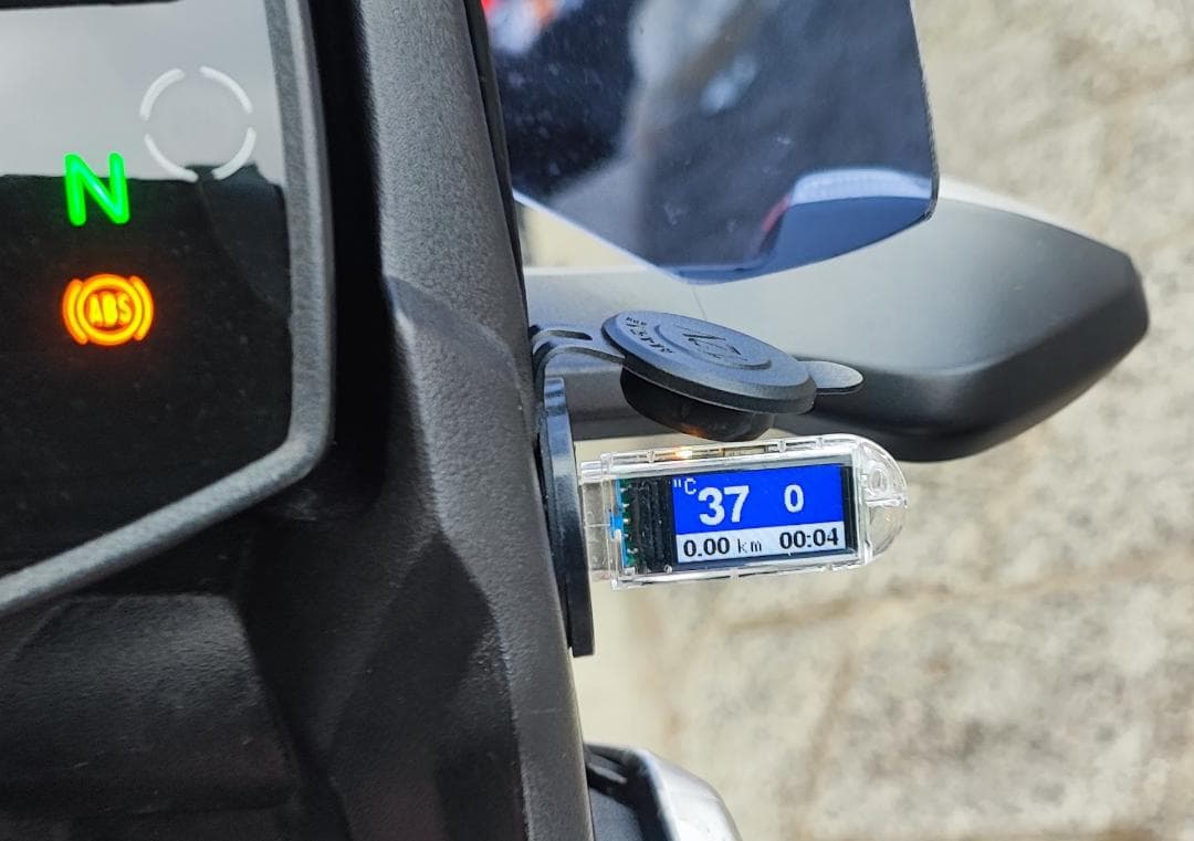 VStrom ロングシールド クリア3 Vストローム250SX+油温計