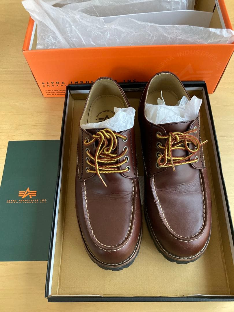 アルファインダストリーズ　　超美品本革デッキシューズ　26.5