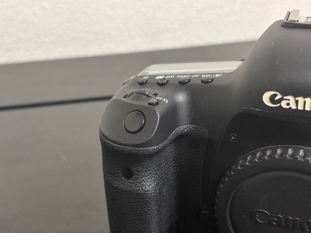 Canon EOS 5D Mark III ボディ