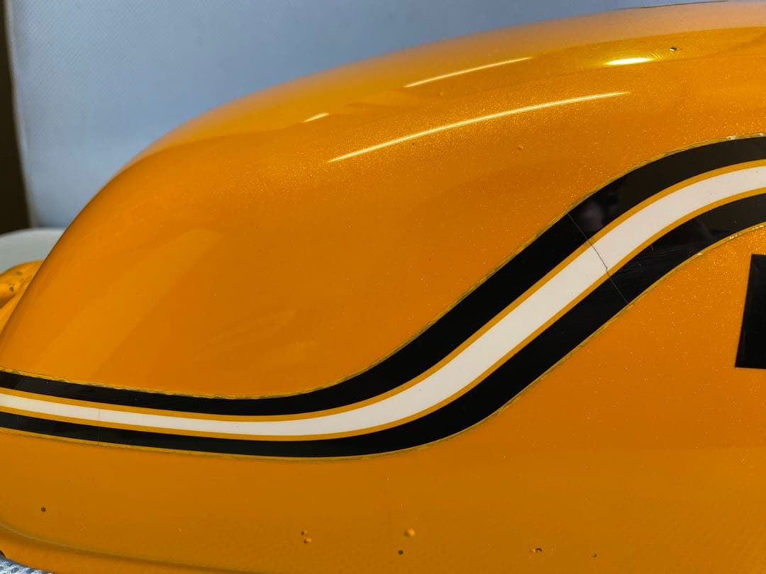 250TR インジェクション　タンク　純正　2012年　パールソーラーイエロー