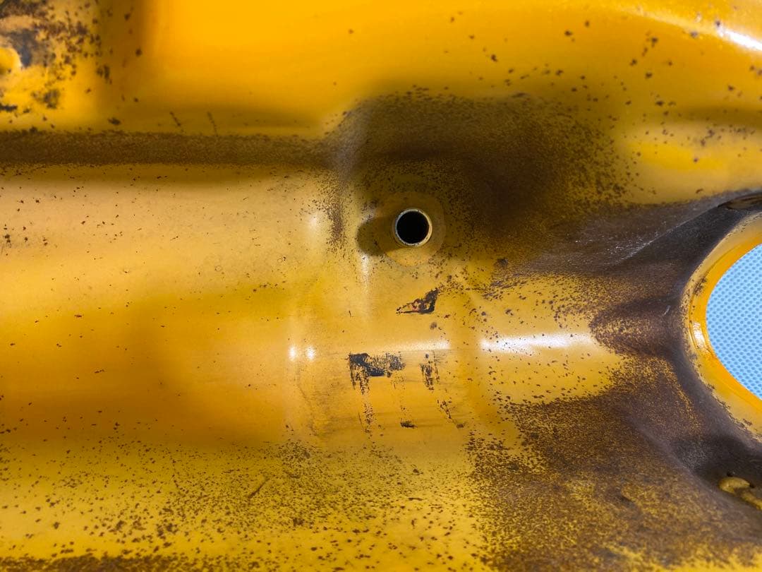 250TR インジェクション　タンク　純正　2012年　パールソーラーイエロー