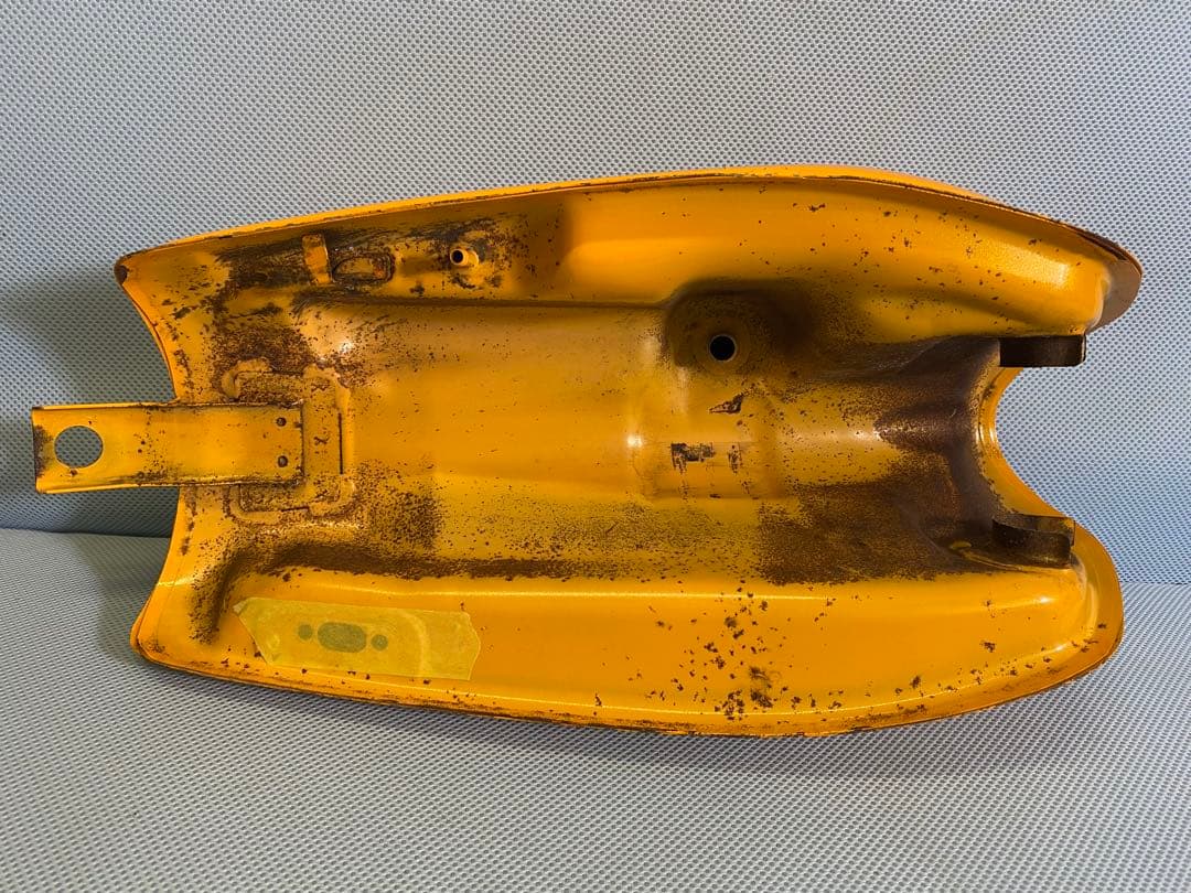 250TR インジェクション　タンク　純正　2012年　パールソーラーイエロー