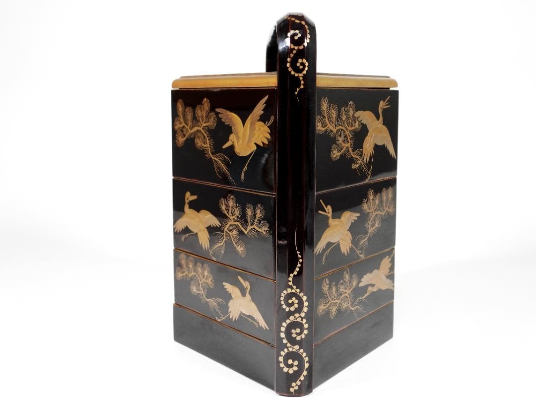 能登輪島塗 豪華金彩蒔絵 三重提箱 木製漆器 『坂井』 蒔絵飛鶴図