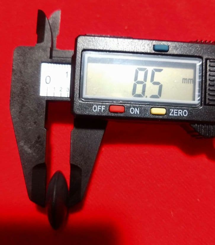 【囲碁】本蛤碁石　那智黒石8.3/8.5ミリ　28号　栗碁笥