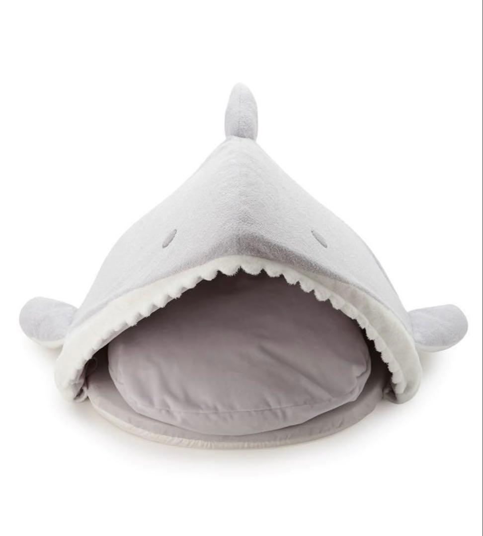 新品未使用　ジェラートピケ　犬猫用ペットハウス　ペットベッド　サメ