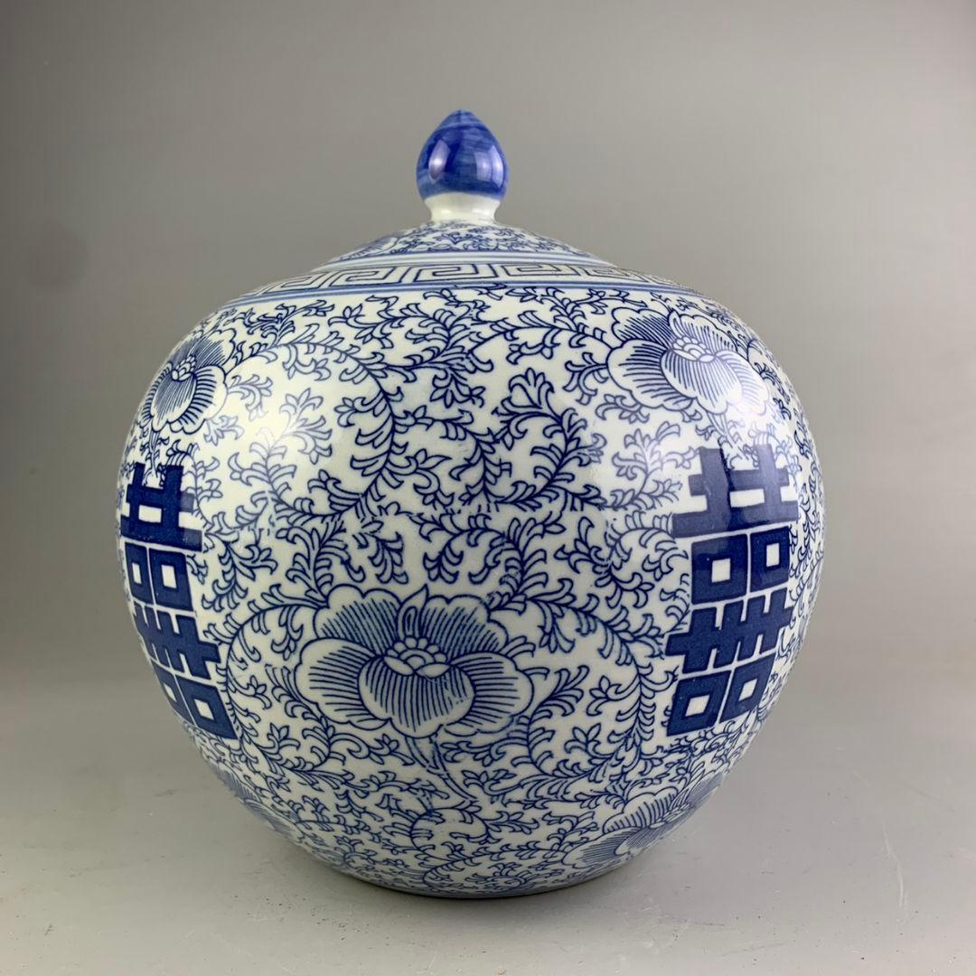 青花喜字円缶茶缶 貯蔵缶 景徳鎮 陶磁器 装飾品 現代工芸品 美術品 置物