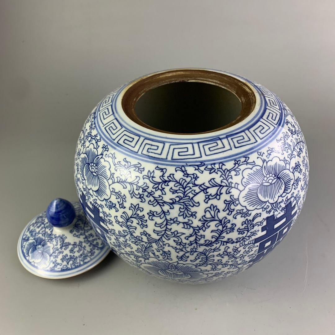 青花喜字円缶茶缶 貯蔵缶 景徳鎮 陶磁器 装飾品 現代工芸品 美術品 置物