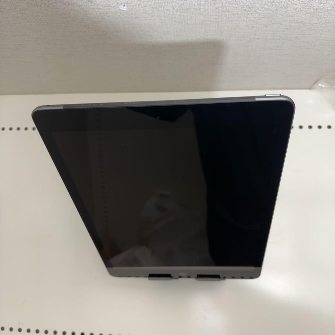 早い者勝ち　バッテリー良好　iPad 第8世代　Cellular