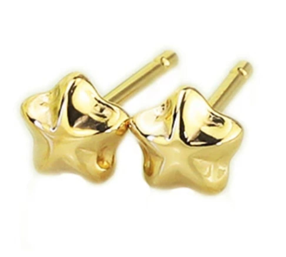 タイムセール新品未開封☆CaratキャラットK18星ピアス5㎜軸太0.9㎜ポスト