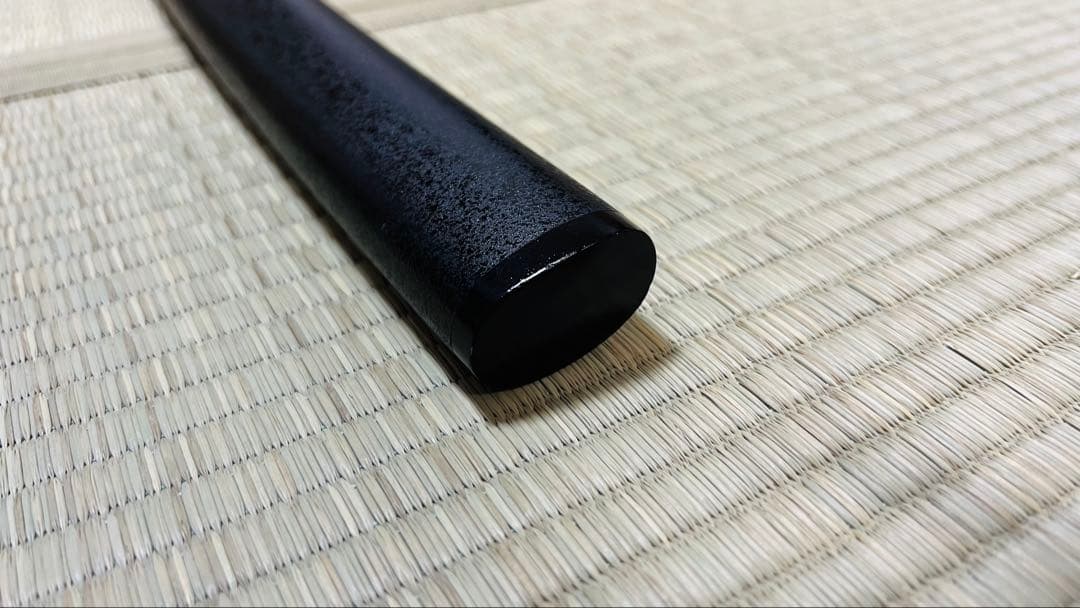 模造刀 雲龍拵え 互の目刃文 石目鞘 透かし鍔 大刀 黒刀 250504-1