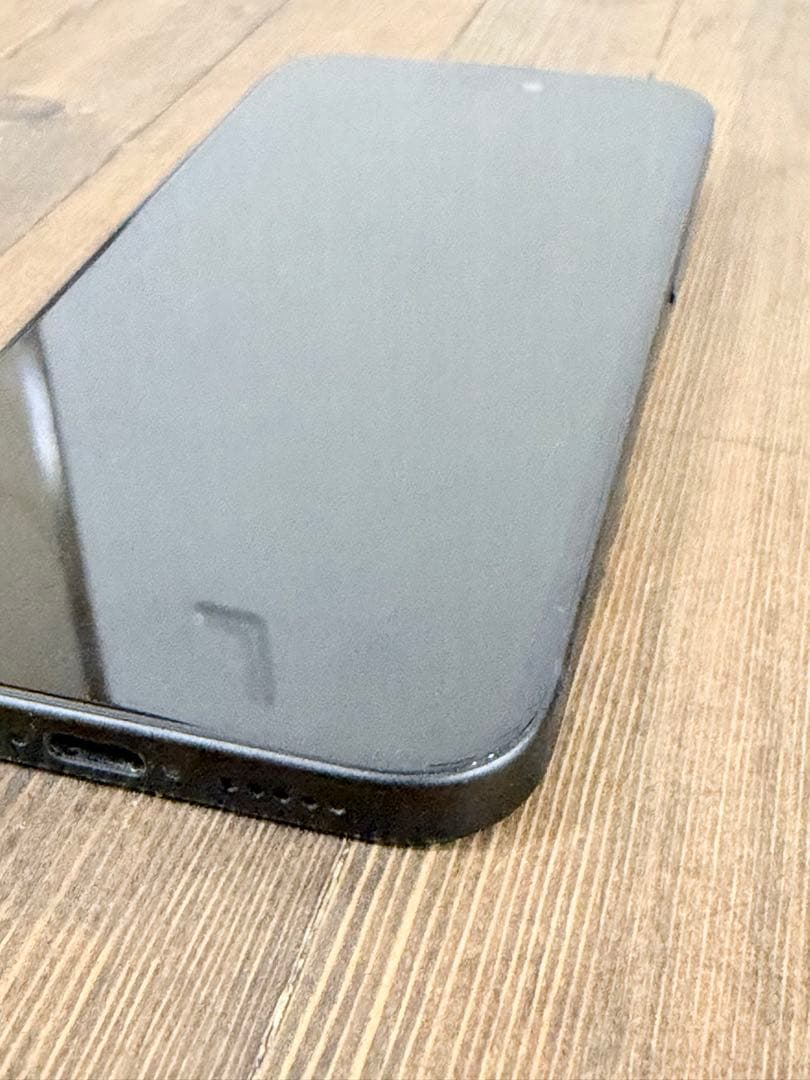 【美品】iPhone 15 256GB SIMフリー 【バッテリー容量94%】