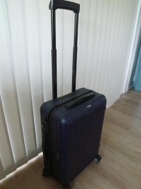RIMOWA リモワ　4輪　SALSA サルサ　紺色　キャリーケース