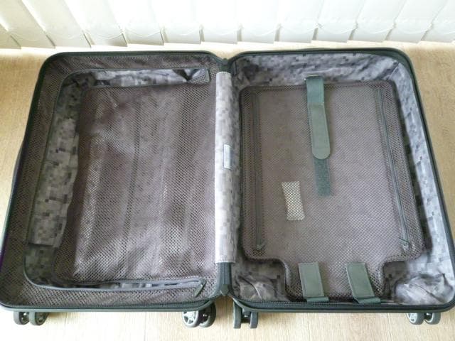 RIMOWA リモワ　4輪　SALSA サルサ　紺色　キャリーケース