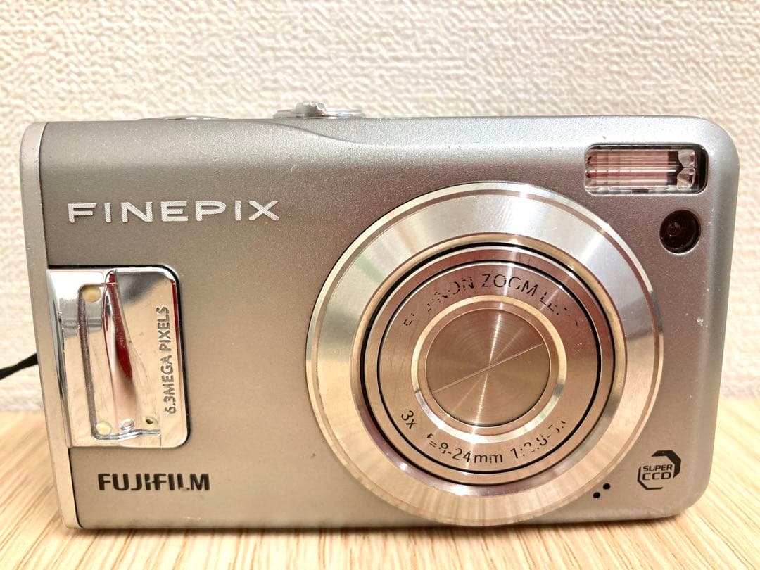 FUJIFILM 富士フィルム FinePix F31fd シルバー ジャンク