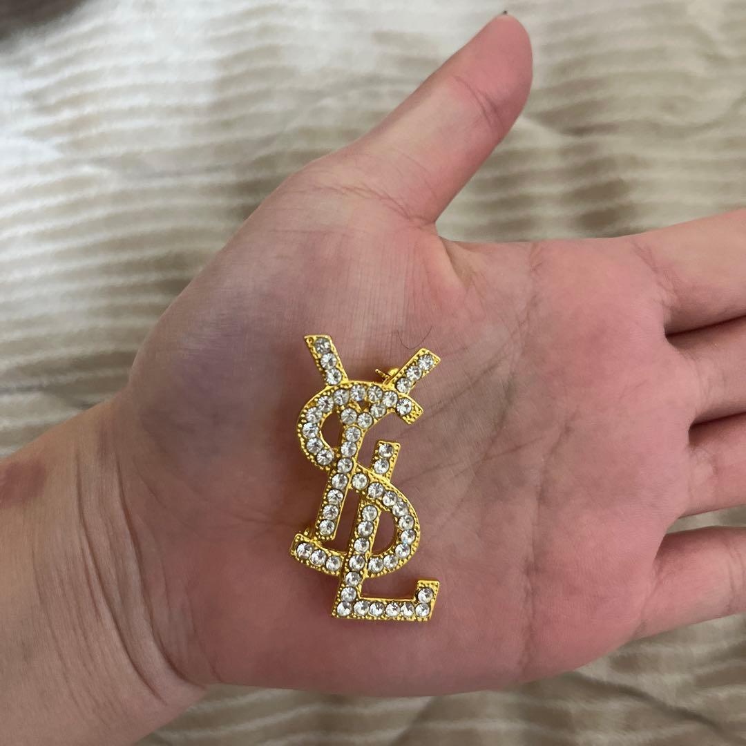 お値下げ中イブサンローラン ブローチ