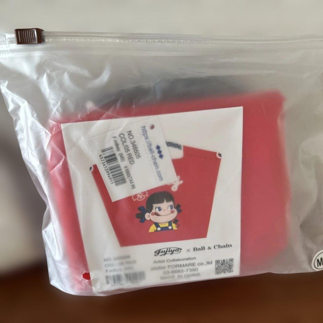 新品　ボールアンドチェーン 不二家 ペコちゃん ミルキー MSサイズ　レッド