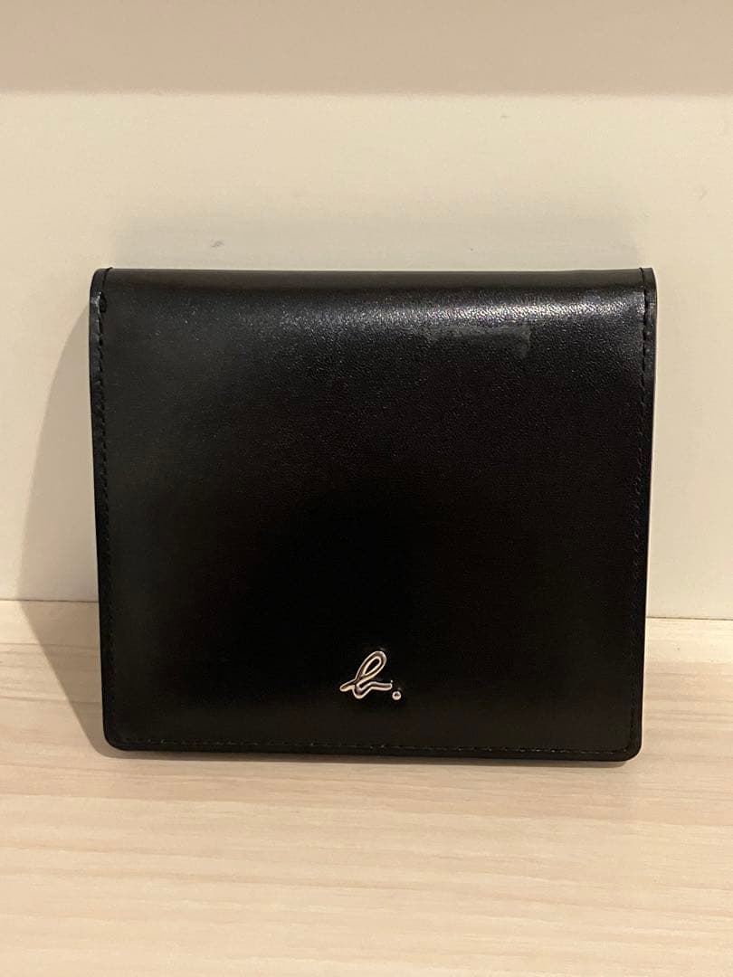 未使用　agnes b. アニエスベー　ロゴ　ブラック　レザー　二つ折り財布
